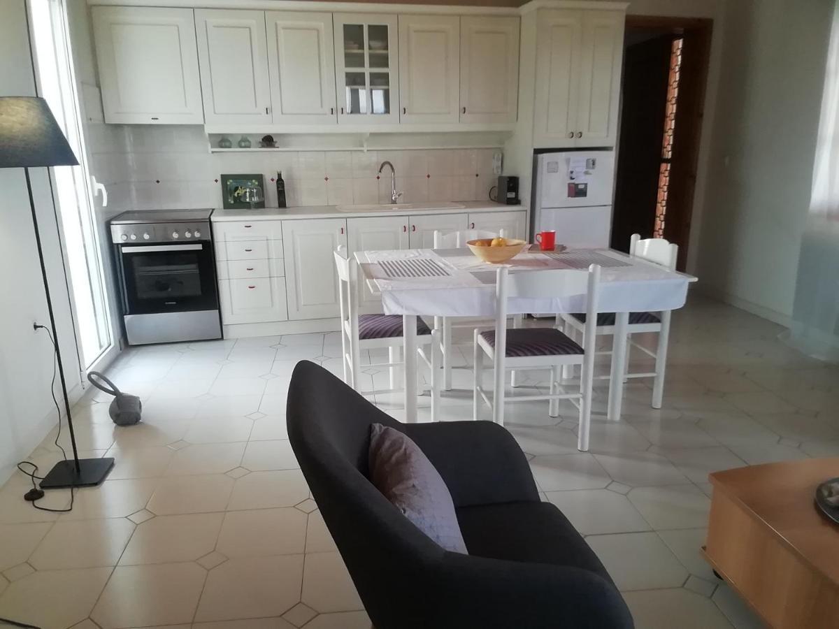 Petrochori Memories House- Floor 1 Villa Bagian luar foto